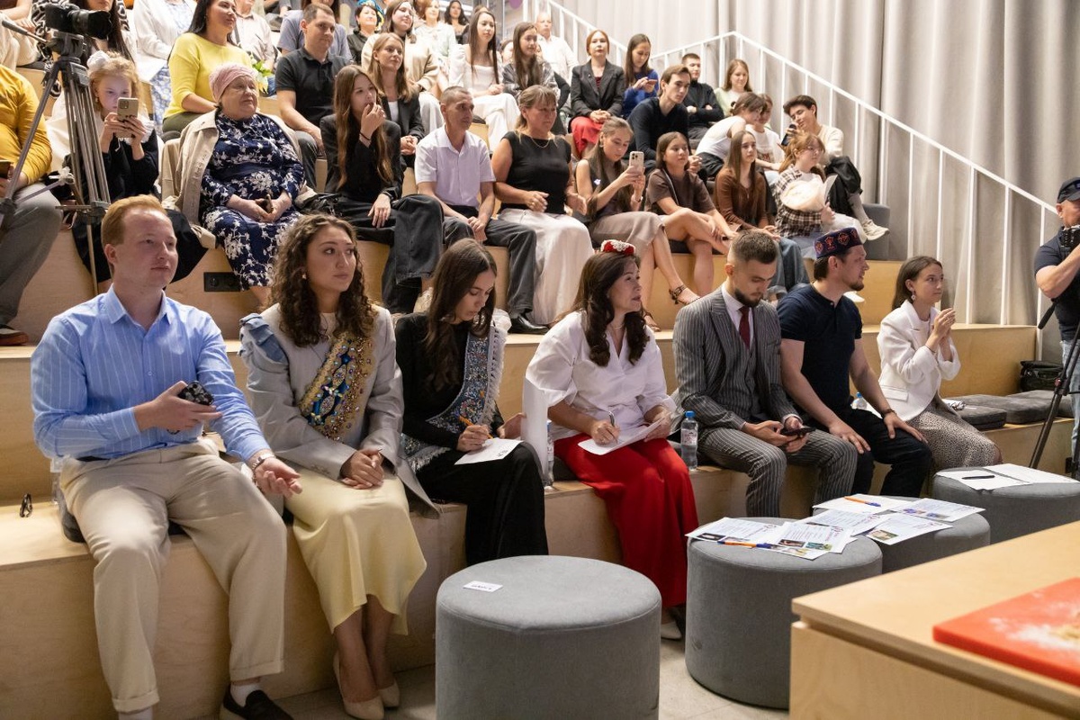 Фото: Реиональный этап конкурса "Татар Кызы" в Уфе, 2025 год. 