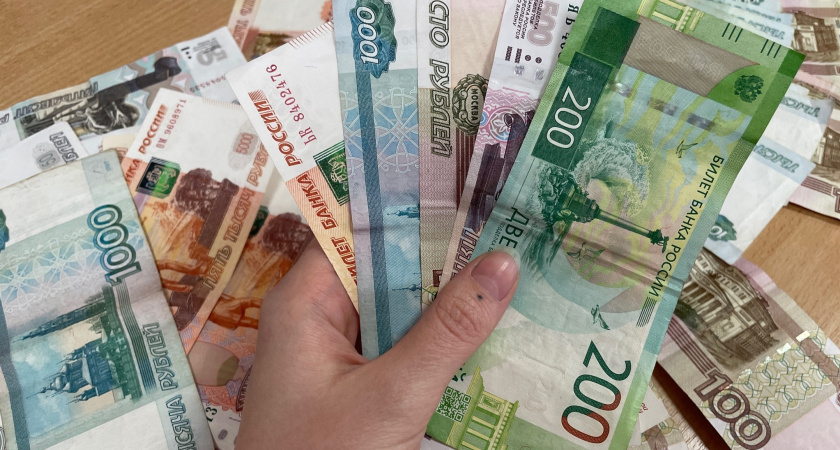    Суммы значительные. Пенсионерам готовят подарок - прибавку за непрерывный стаж