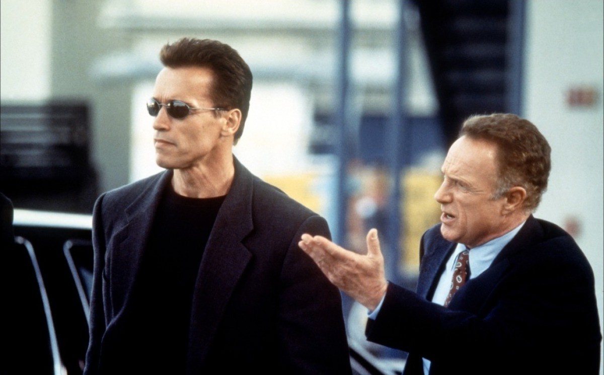 Фильм "Стиратель" (1996) - в главной роли Арнольд Шварценеггер