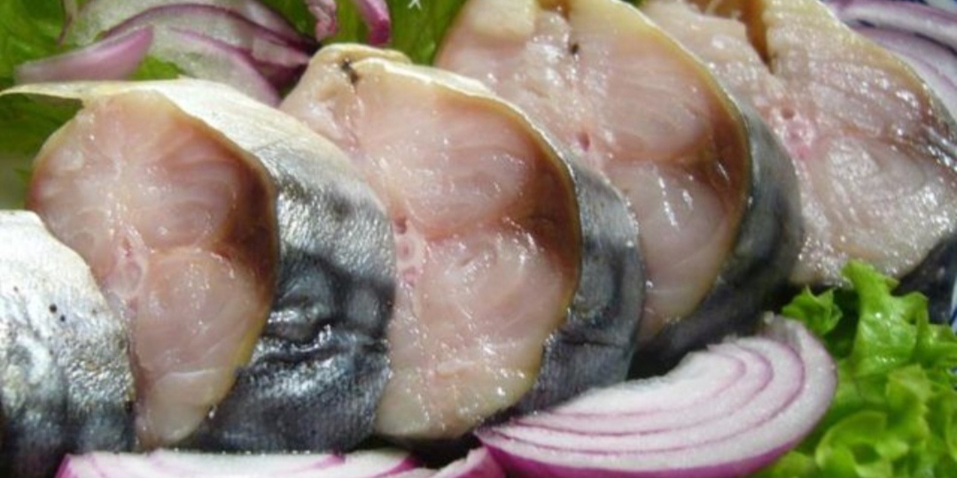 Отличный способ приготовления скумбрии без обжаривания и запекания.