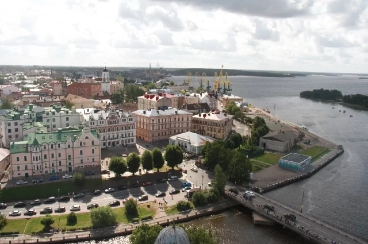    В университете в Выборге рухнул потолок на головы студентам