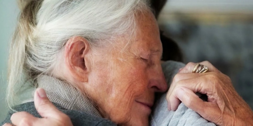 «Есть буду мало, буду тихо сидеть в уголке. Только вы меня не бросайте» – старики готовы пожертвовать всем, лишь бы мы их не оставили