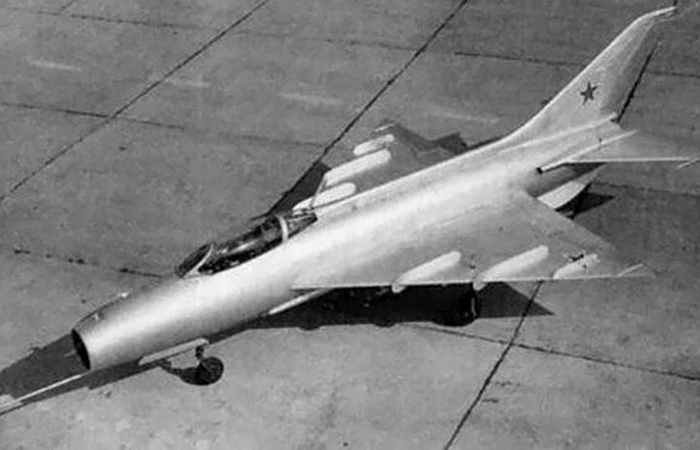 Прототип МиГ-21.