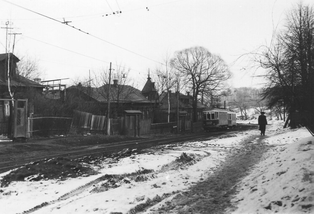 1965 год. Трамвай в Халтуринском проезде. Источник: http://transphoto.ru/photo/03/93/88/393888.jpg