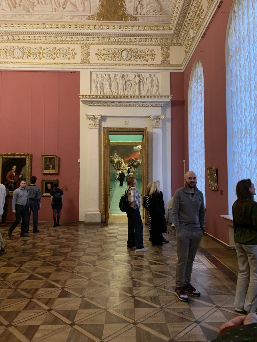 "Русский музей" - туда любят ходитьгерои романа