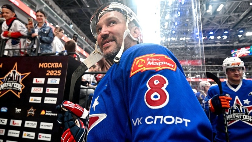     Российский хоккеист Александр Овечкин РИА Новости Сергей Бобылев