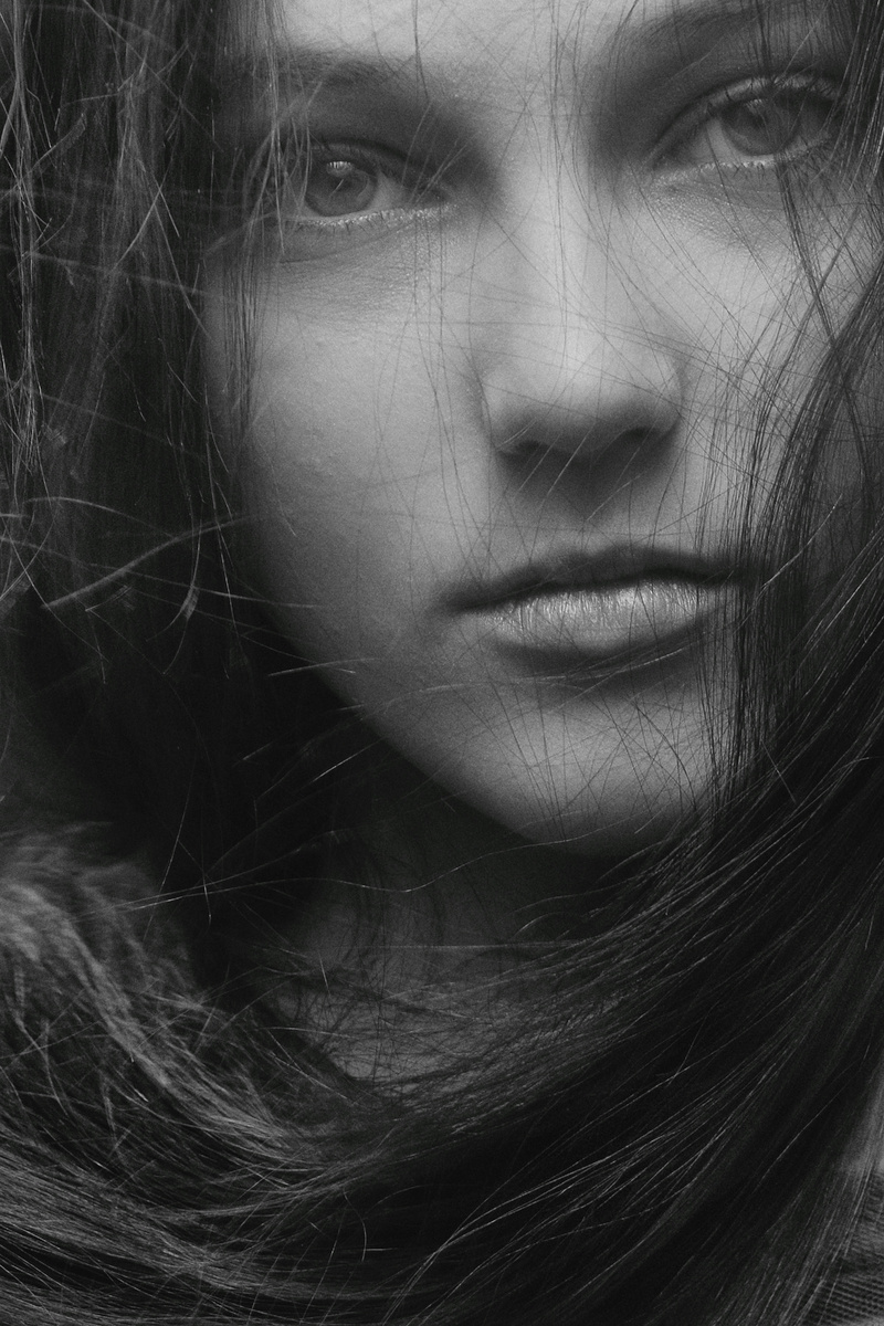 Источник изображения: https://unsplash.com/photos/grayscale-photo-of-womans-face-l1fmvwSC3cc