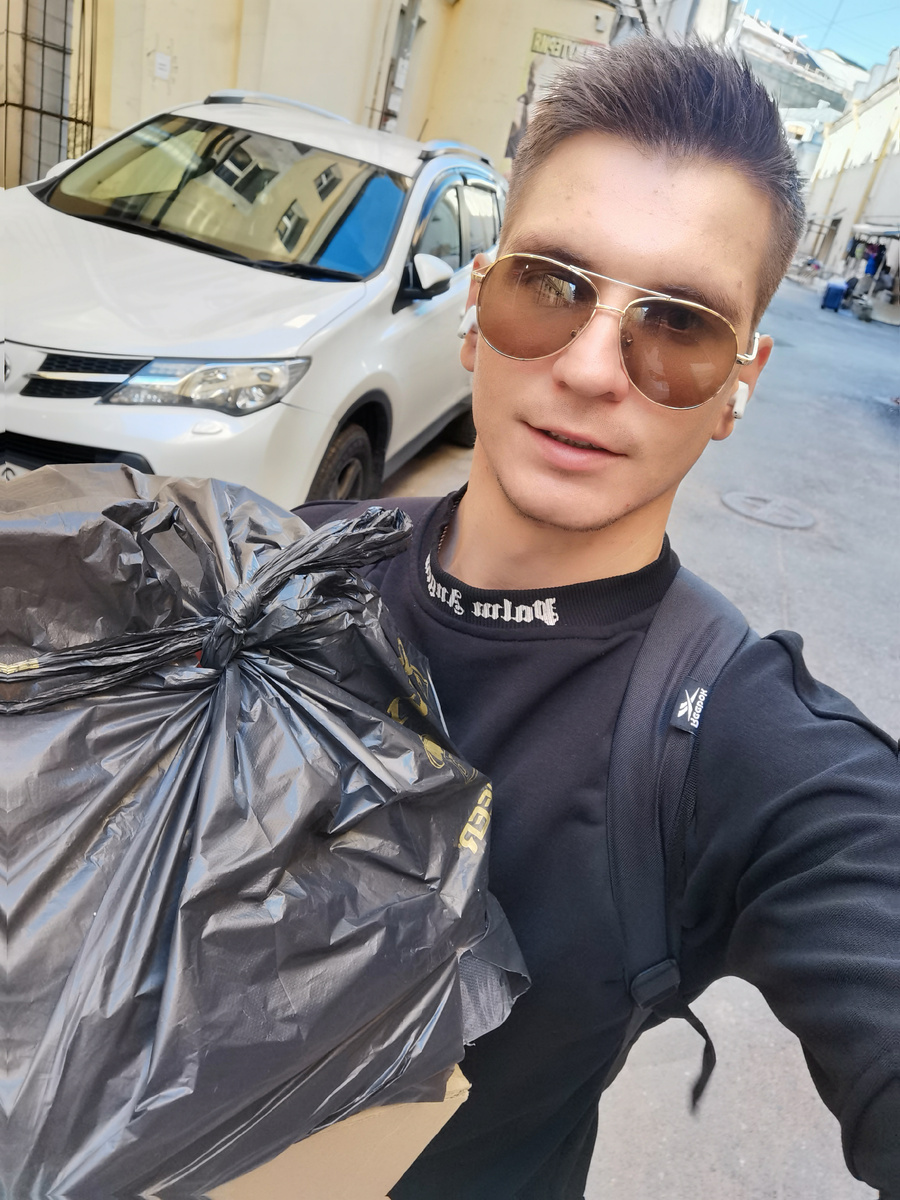 Первые закупки сделаны, товары в руках, а впереди —  новый путь к продажам. Маленькие шаги ведут к большим результатам 🚀