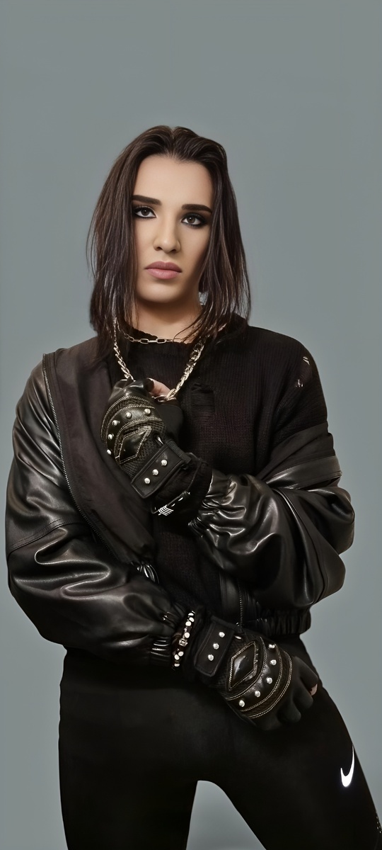 Slava Volk певец