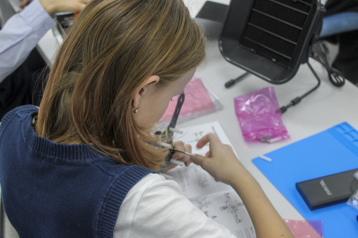 Установлены личности всех причастных девятиклассниц и их законных представителей.  Фото: Фото: ФедералПресс / Ксения Кобалия