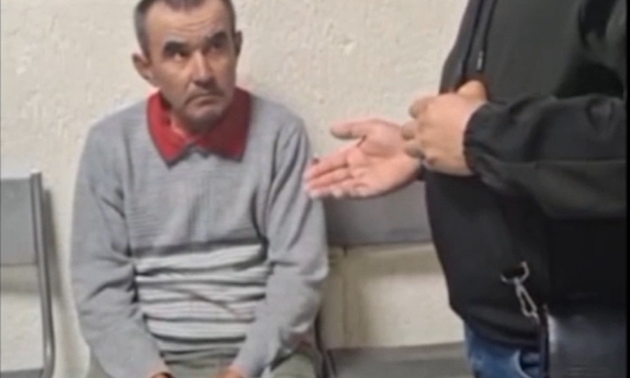 «Хватал за ноги и совал руки между ног»: дворник-мигрант вломился в квартиру к сибирячке и пытался её изнасиловать