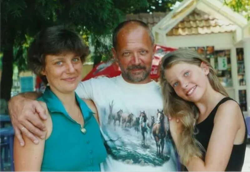 Андрей Ростоцкий с женой и дочерью