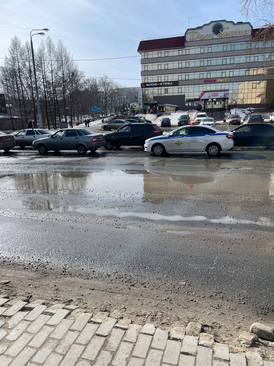    "Верховный суд поставил точку в споре": теперь ясно, кто прав на тротуаре — самокатчик или пешеход