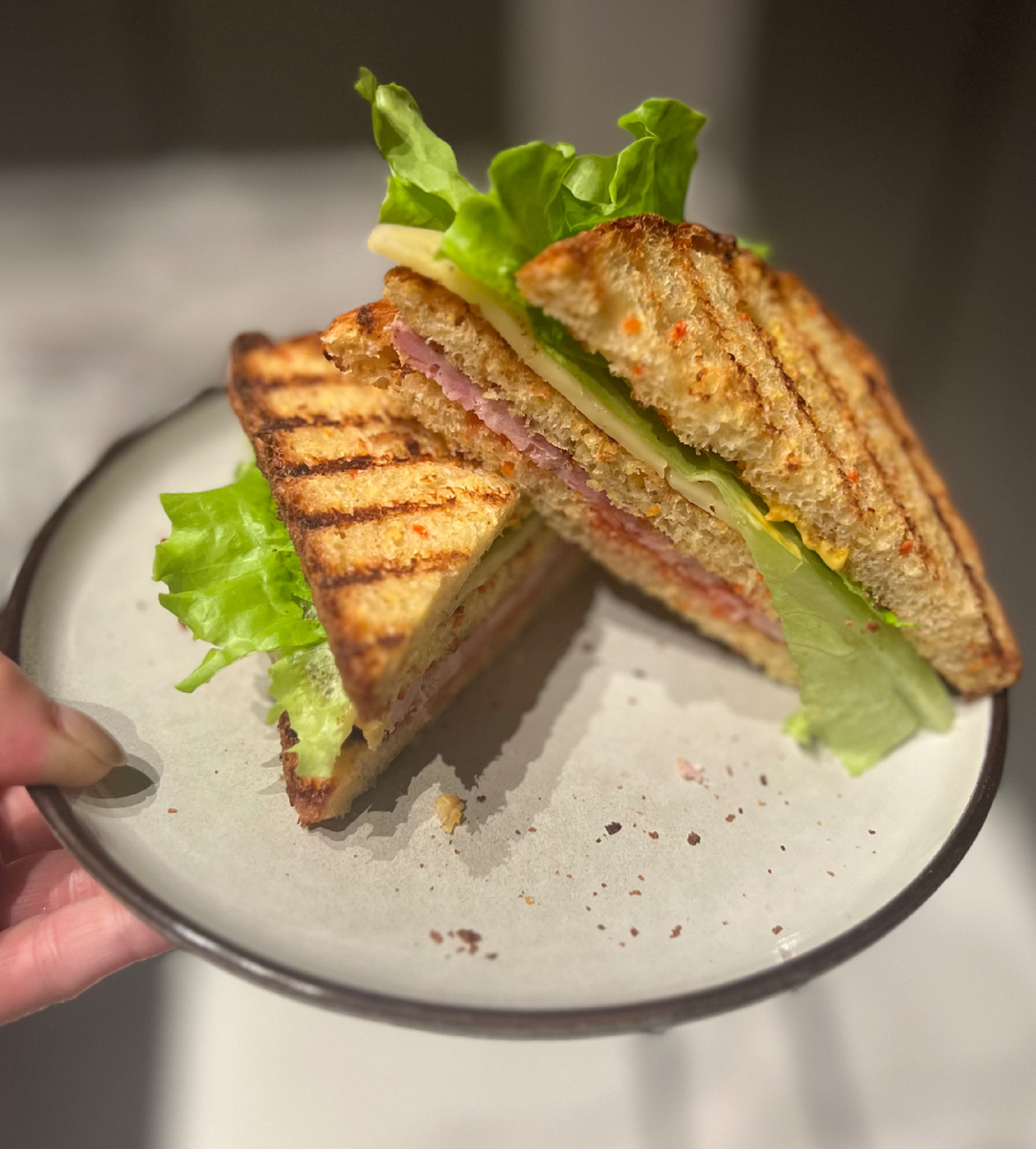 Клаб сэндвич с кукурузным хлебом. Фото автора