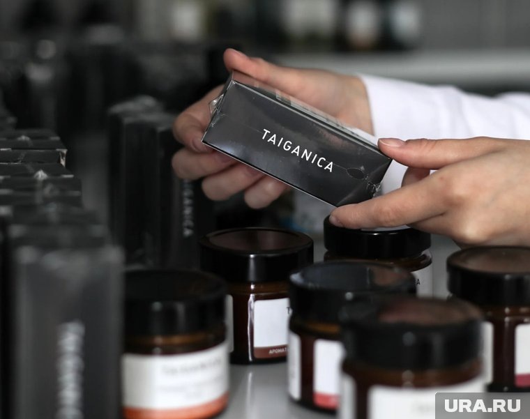 Основательница бренда сама разрабатывает дизайн. Фото: Светлана Колисниченко