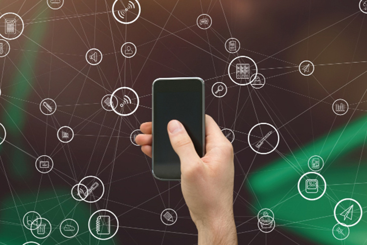    Мэр Бурсы Мустафа Бозбей в видеообращении рассказал, что в городе 350 бесплатных точек доступа к высокоскоростному интернету. И следом презентовал мобильное приложение, которое называется «Бурса в кармане».   
Фото: ru.freepik.com