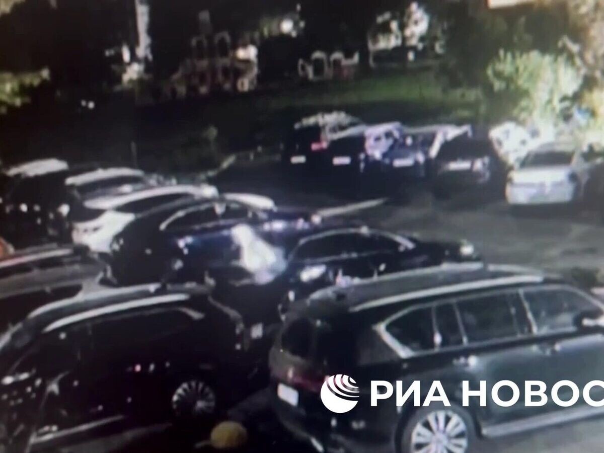    Видео попытки заминировать машину главы предприятия ОПК© fsb.ru