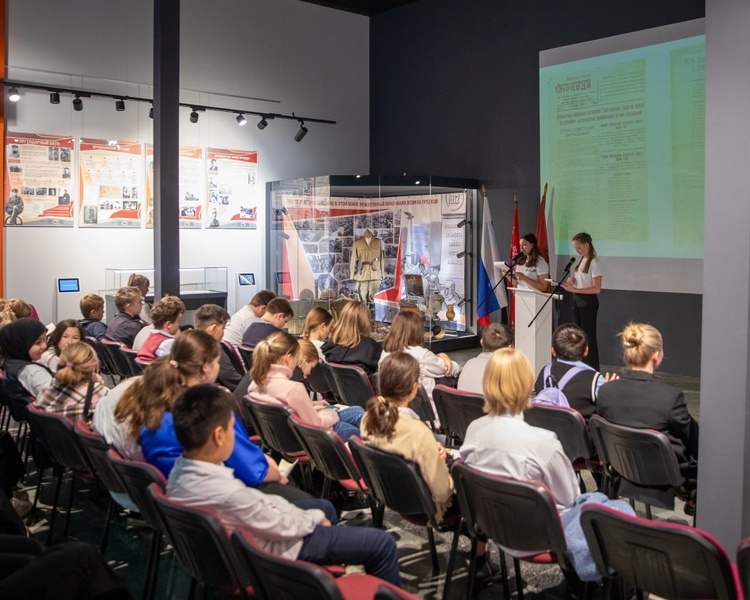     Курские учителя и школьники примут участие в открытом форуме Музея Победы
