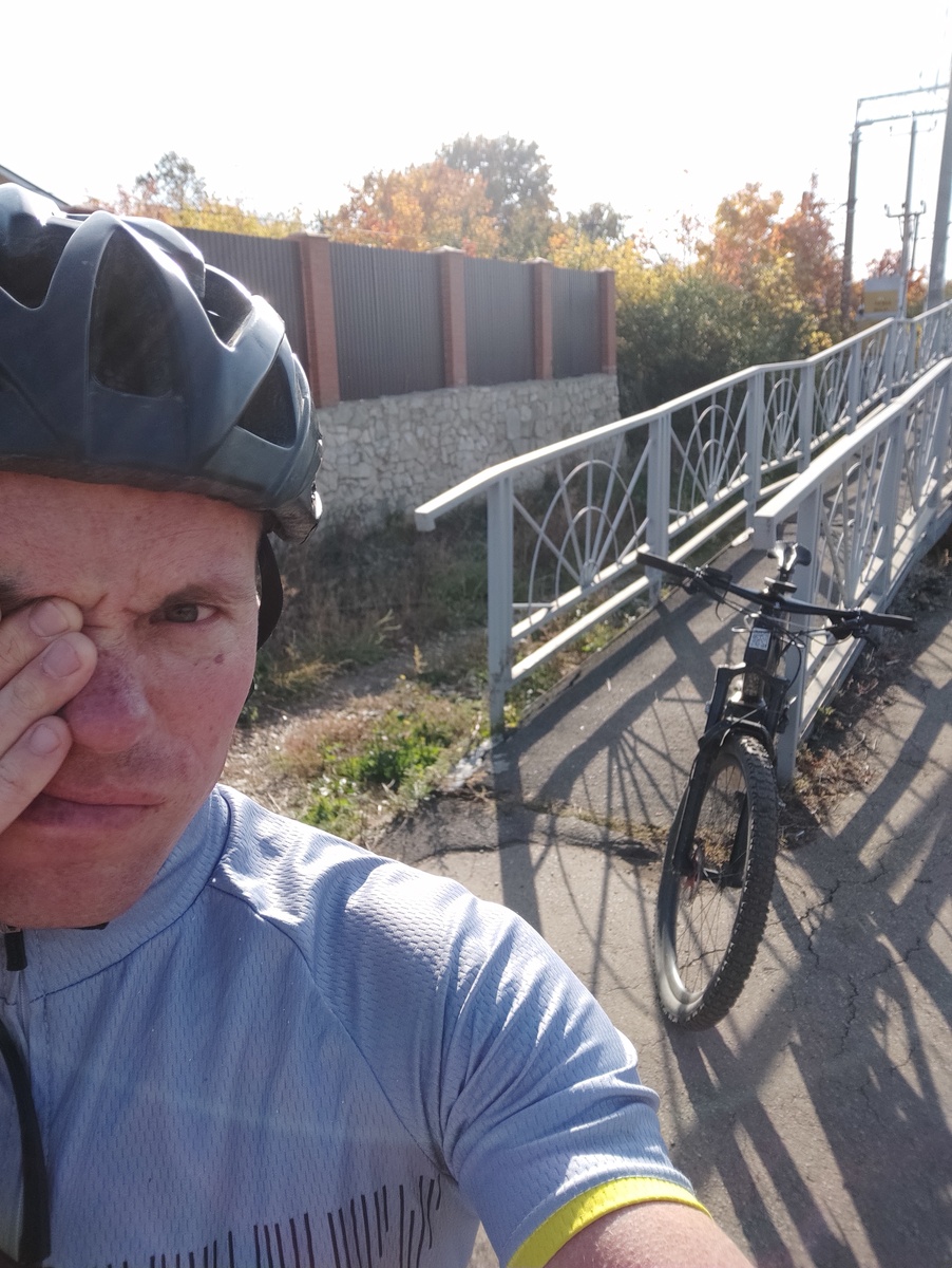 Вообще я довольный, просто побитый ветками