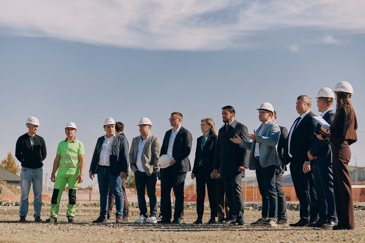 Встреча на площадке строительства апарт-отеля Карлуу Застройщика Мой Дом. 