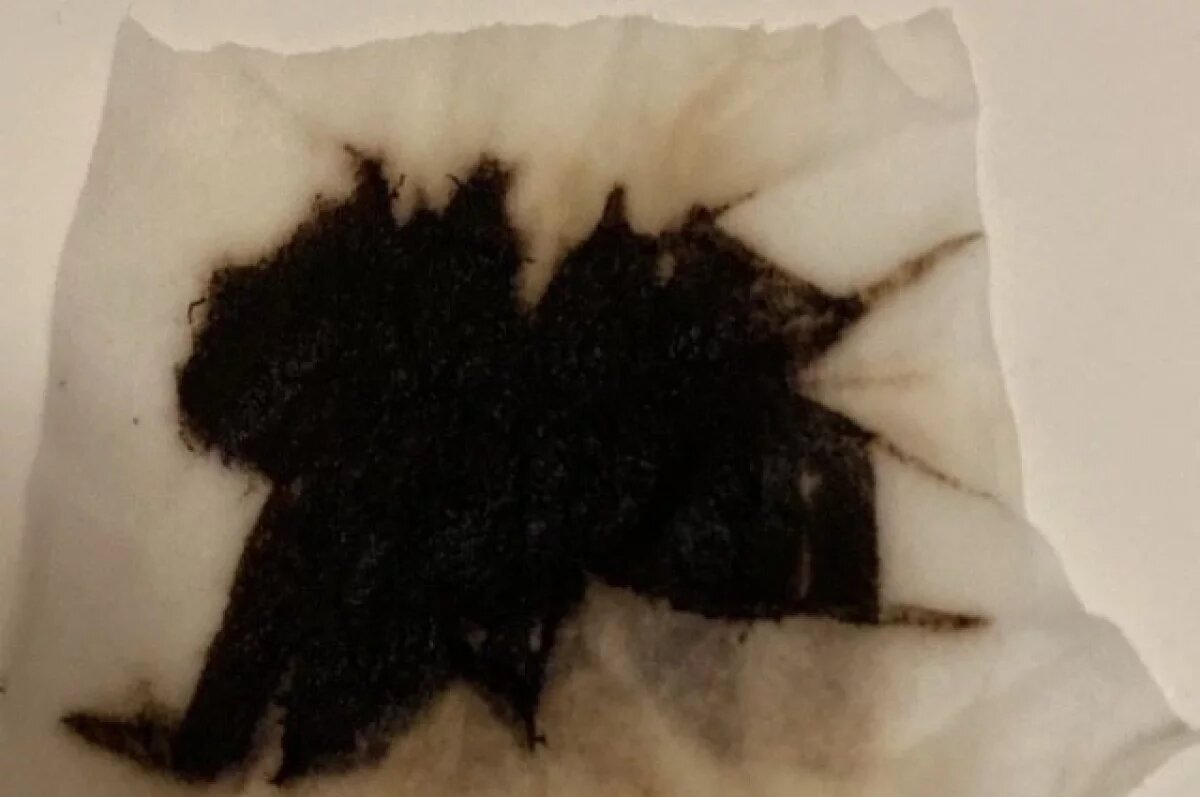    Грязная жижа вместо воды течет из кранов жителей Южно-Сахалинска