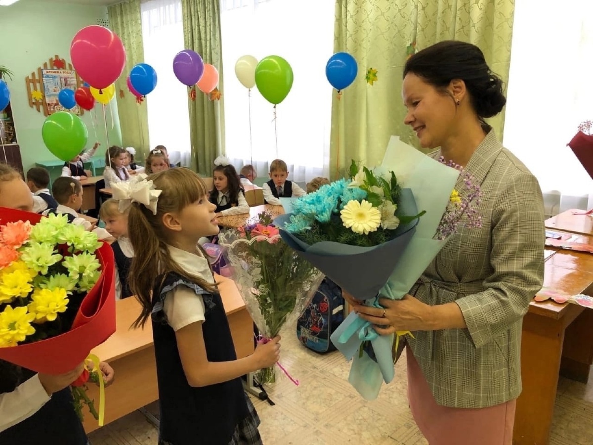    "Два друга-первоклассника пообещали на мне жениться": история кировского учителя начальных классов