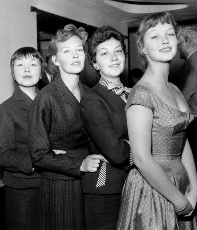 Марина Влади с сестрами. 