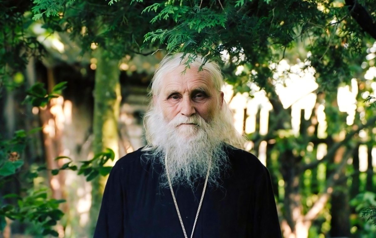 Николай Гурьянов (24.05.1909 — 24.08 2002 гг.) — протоиерей, один из наиболее почитаемых старцев Русской православной церкви конца XX — начала XXI веков.