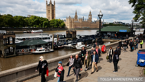     Фото: TOLGA AKMEN/EPA/ТАСС   
 Текст: Алексей Дегтярев