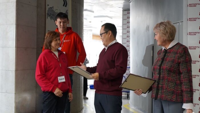 Награждение от министерства экономики Республики Бурятия / Фото: пресс-служба У-УАЗ