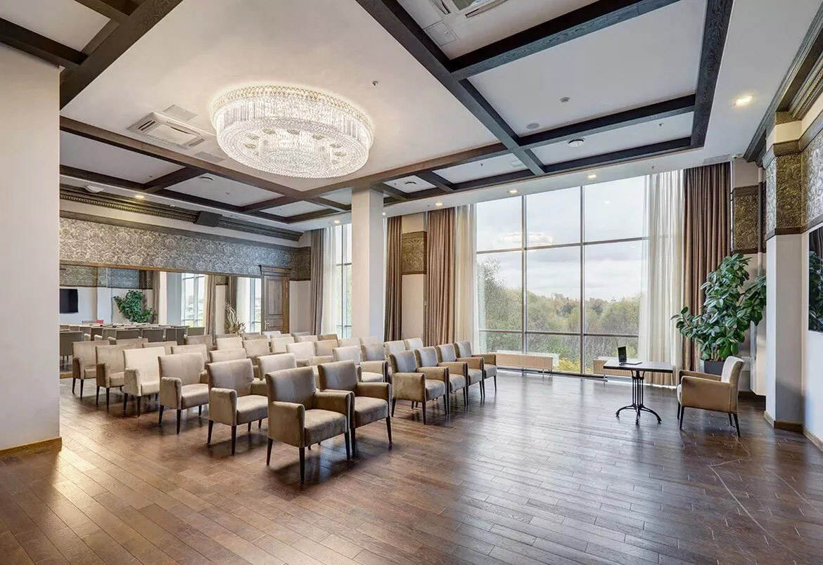 Малый зал отеля "Астро Плаза"