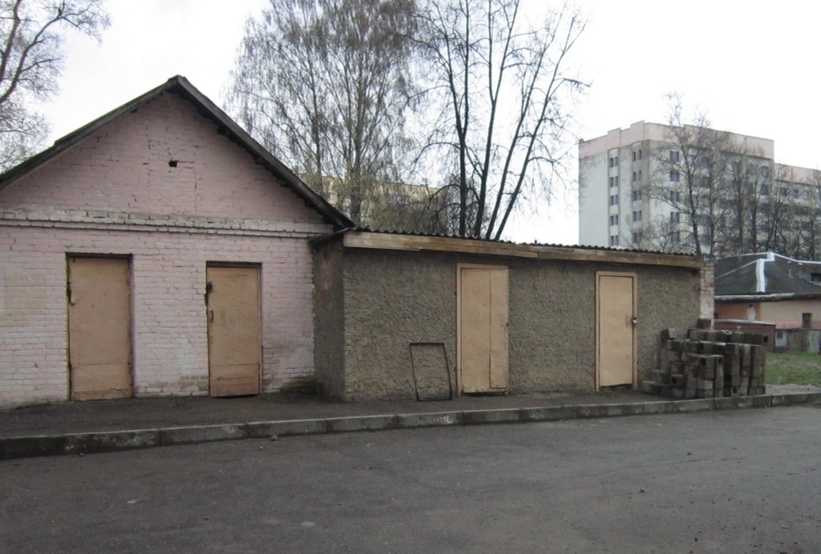 Сараи, за которыми нашли мешок с останками девочки. https://www.sb.by/articles/prigovor-sudby.html