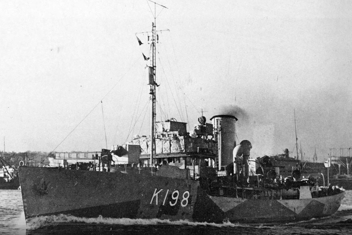 Корвет типа "Флауэр" в Галифаксе