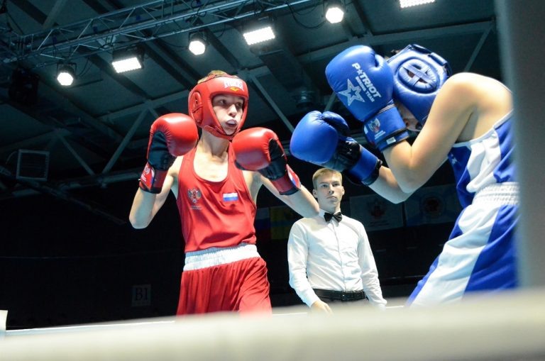    В Оренбурге проходит турнир по боксу памяти Жданова Антон Пичурин
