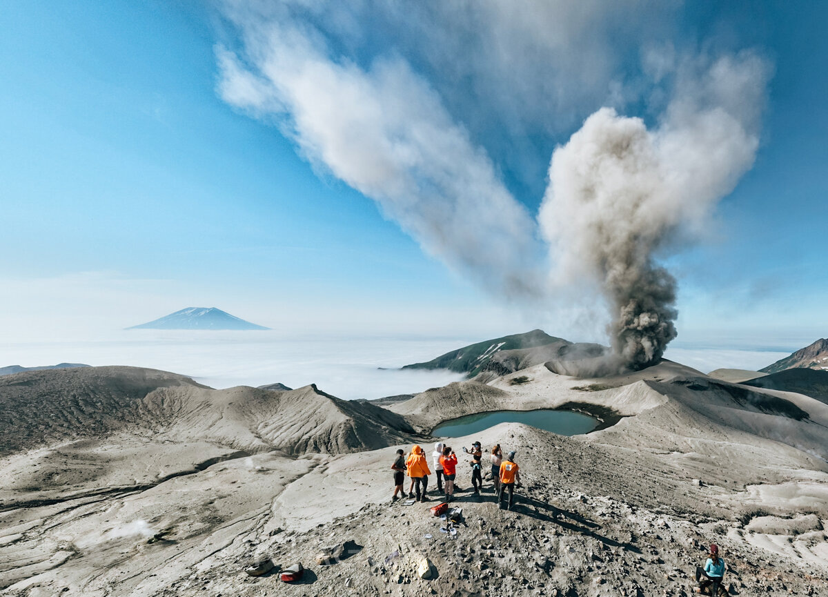 Вулкан Эбеко / Фото: https://dzen.ru/a/ZJlScRjKZ377VpmW