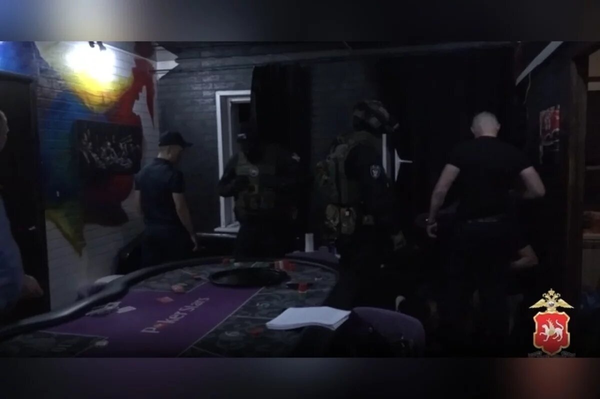    В ходе обысков изъято профессиональное игорное оборудование, а сумма незаконного дохода превысила 1.5 миллиона рублей.