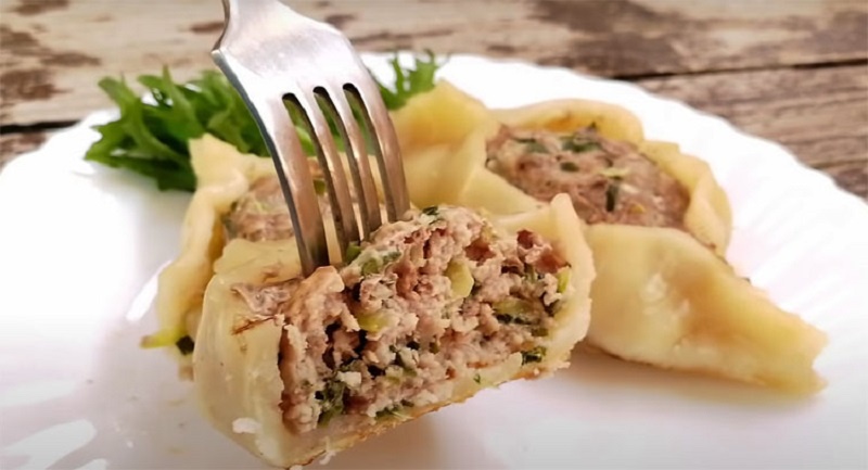 Лодочки с фаршем на сковороде: вкусный семейный обед без лишних хлопот
