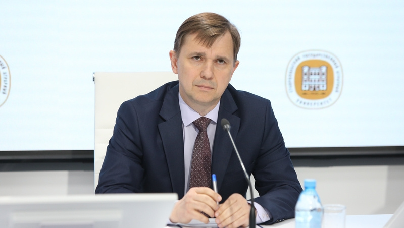    Денис Штанев рассказал об эпидостановке в крае на пресс-конференции «Победы26» Фото: Дмитрий Ахмадуллин / / ИА «Победа26»