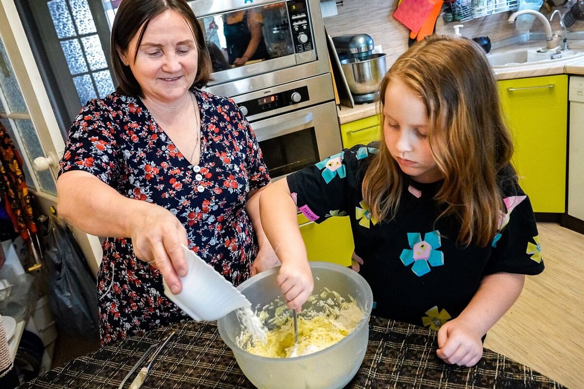    Накануне Дня многодетной семьи рассказываем как многодетная мама воспитывает внучку
