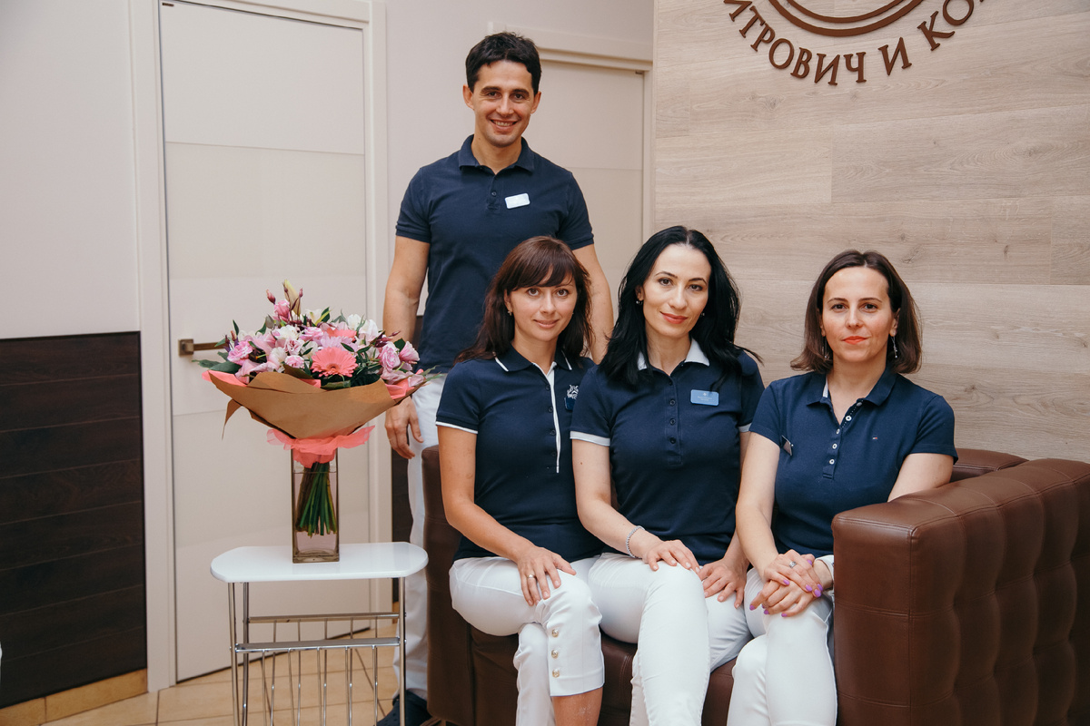 Фотография взята с сайта стоматологии Дмитрович Фэмили https://www.dmitrovich.ru/