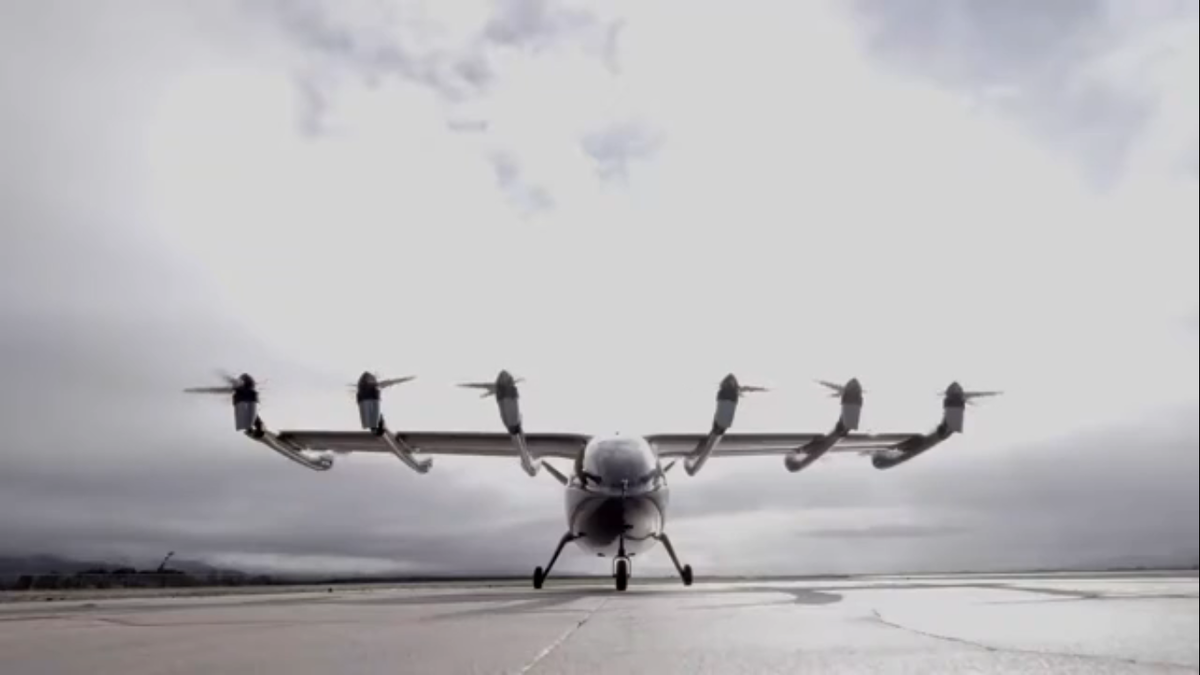 eVOLT. Скриншот видео Rutube канала "Китайские машины - стиль и мода без границ".