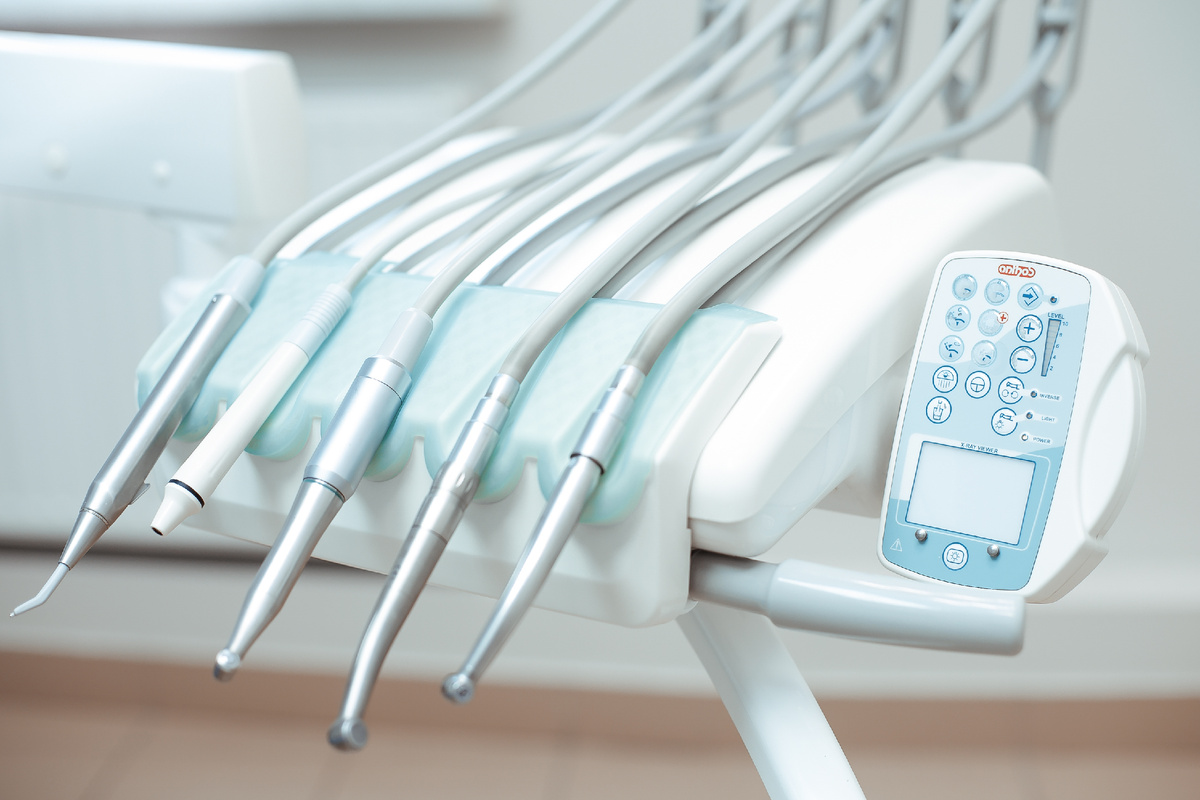 Фотография взята с сайта стоматологии Дмитрович Фэмили https://www.dmitrovich.ru/