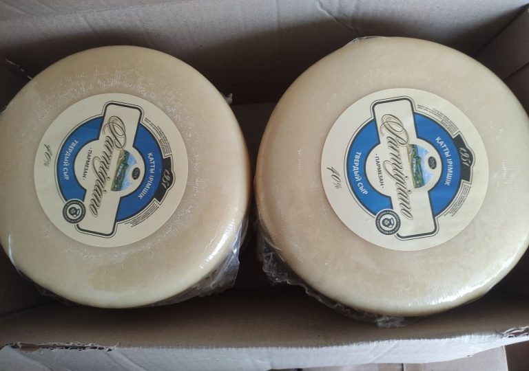    В Оренбуржье задержали 20 тонн пармезана из Казахстана Оренбуржье