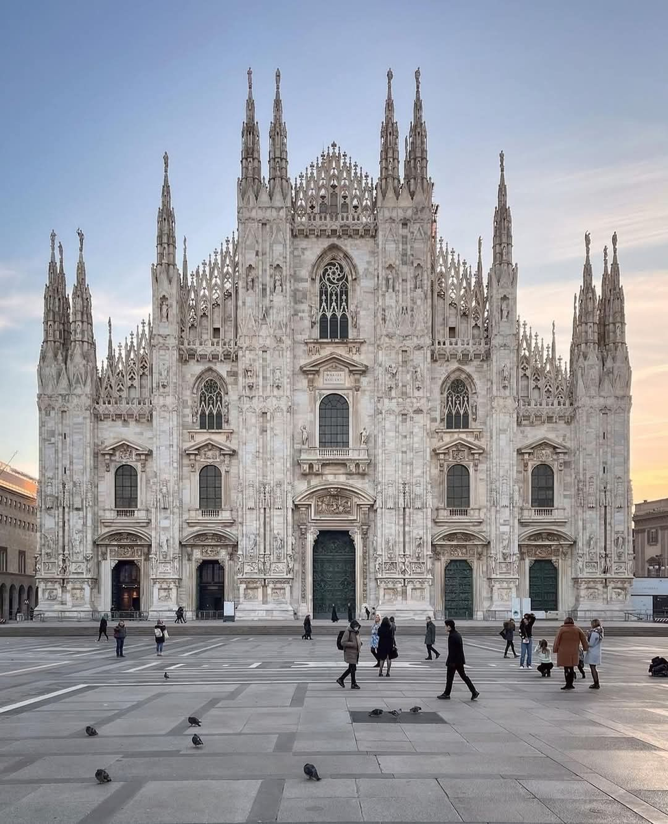 Дуомо-ди-Милано (источник фото: Яндекс)