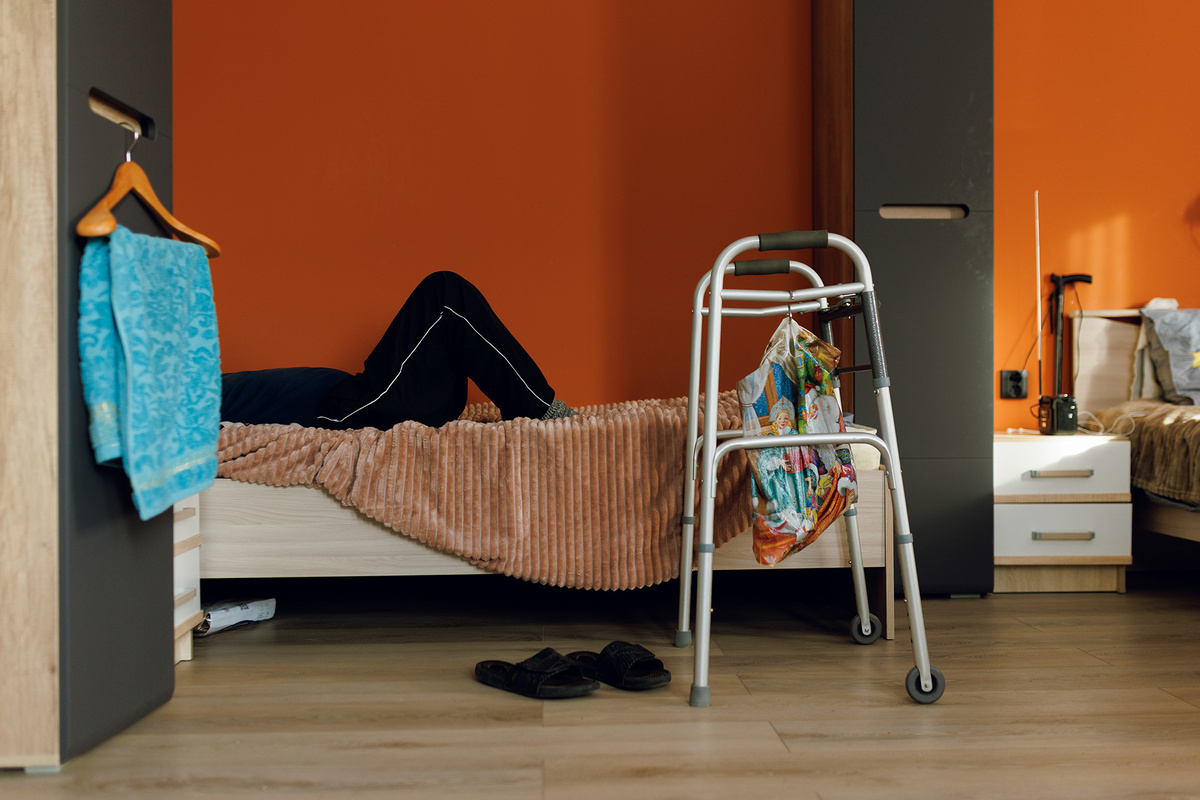    Жилая комната в приюте