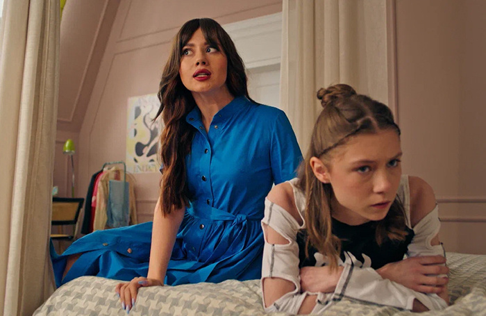    кадр из сериала «Няня Оксана»