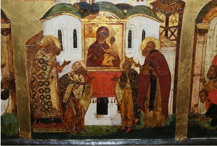 Икона Божией Матери с чудесами 1680 года из храма в честь Смоленской иконы Божией Матери (Одигитриевского) в Калуге. Среди молящихся изображен Царь Иоанн Васильевич с нимбом. Изображение из интернета