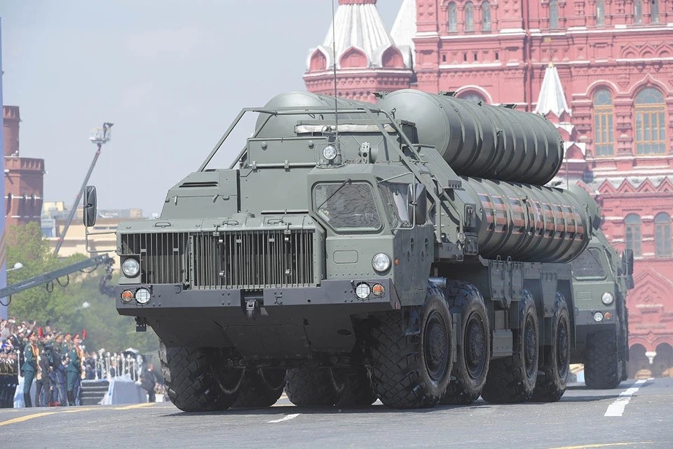    Минобороны Турции: Анкара не планирует возвращать России ЗРК С-400 Михаил ФРОЛОВ