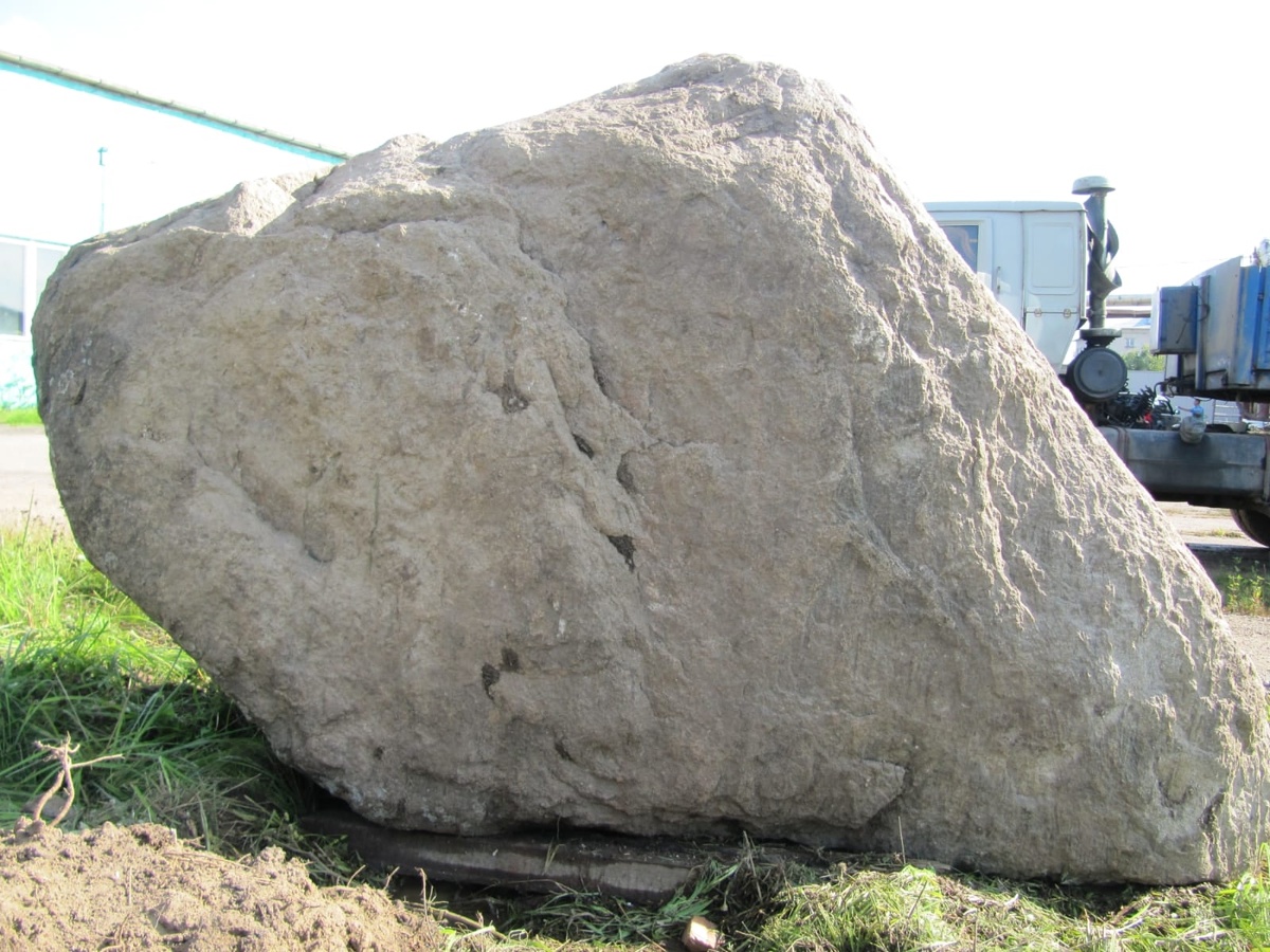 Камень перед установкой