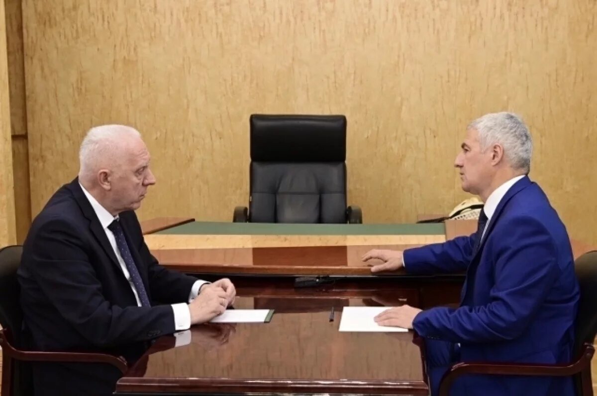    Гуцан и Парфенчиков обсудили социально-экономическое развитие Карелии